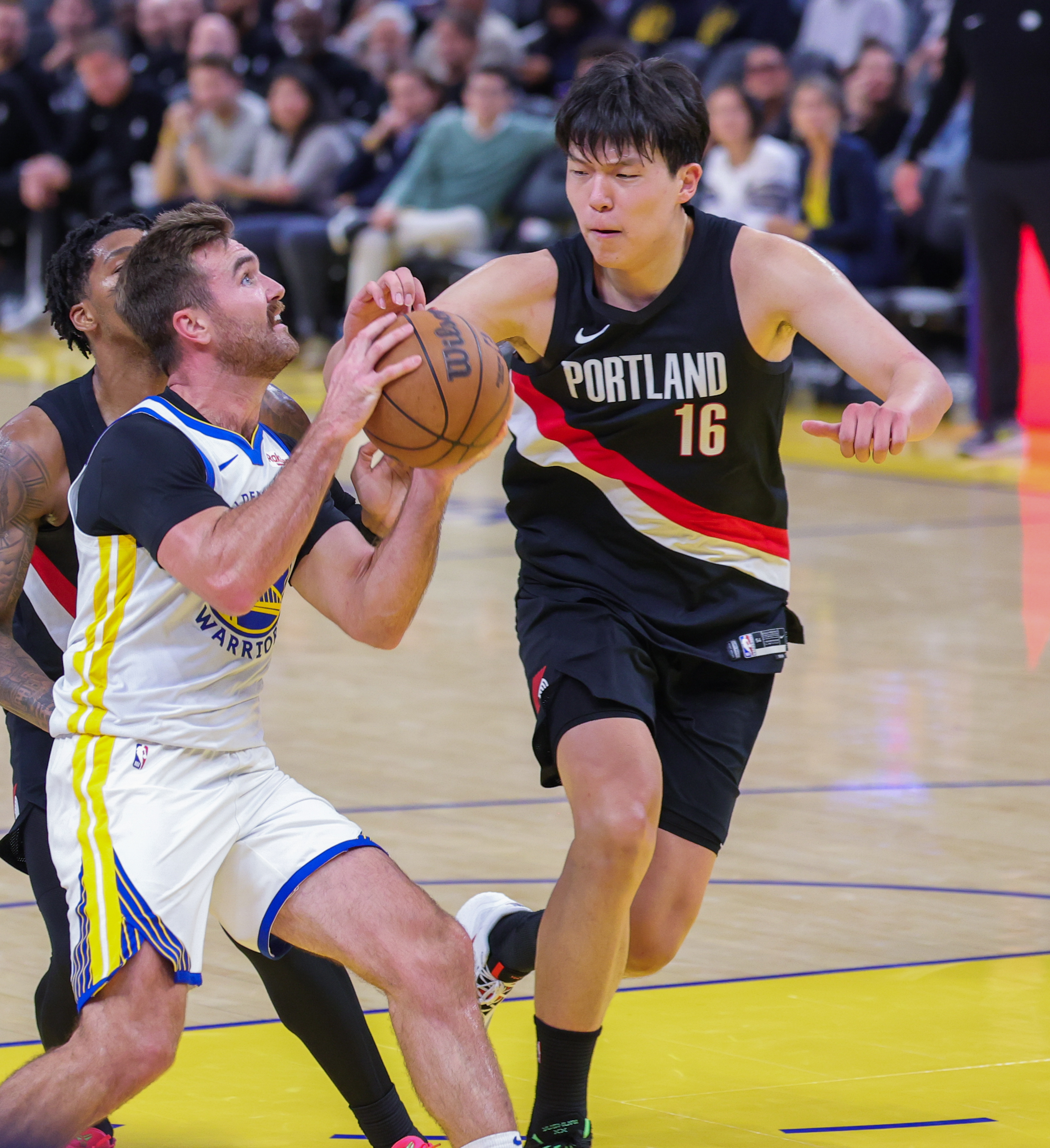 欧博账户入口-包含转会期孟菲斯灰熊防线松动加时末段波特兰开拓者备战NBA季后赛，现场解说直呼：新疆广汇围绕亚冠单刀错失的词条